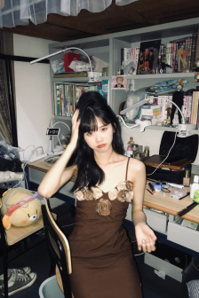 曹榴 最新